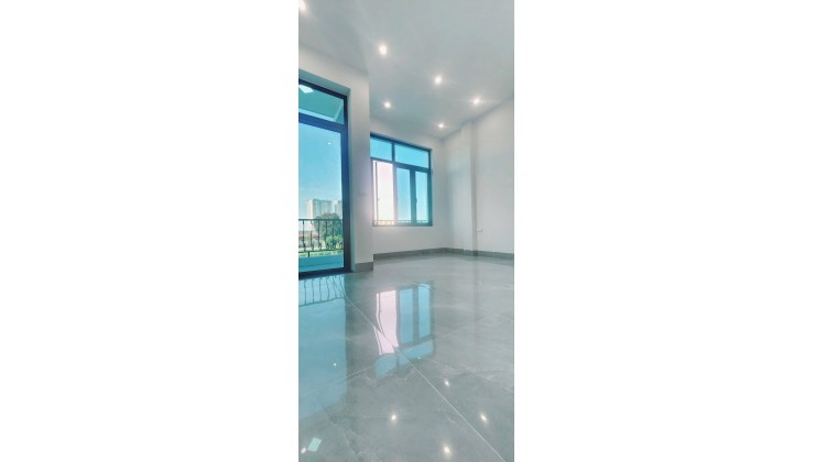 BÁN NHÀ 3 TẦNG GẦN VIMHOMES STAR CITY. VIEW SÔNG MÁT MẺ. Ô TÔ VÀO NHÀ.Gần ĐL HÙNG VƯƠNG